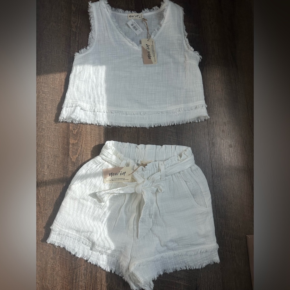 New In White Hello Spring Set, new with tags, size small originally $89
